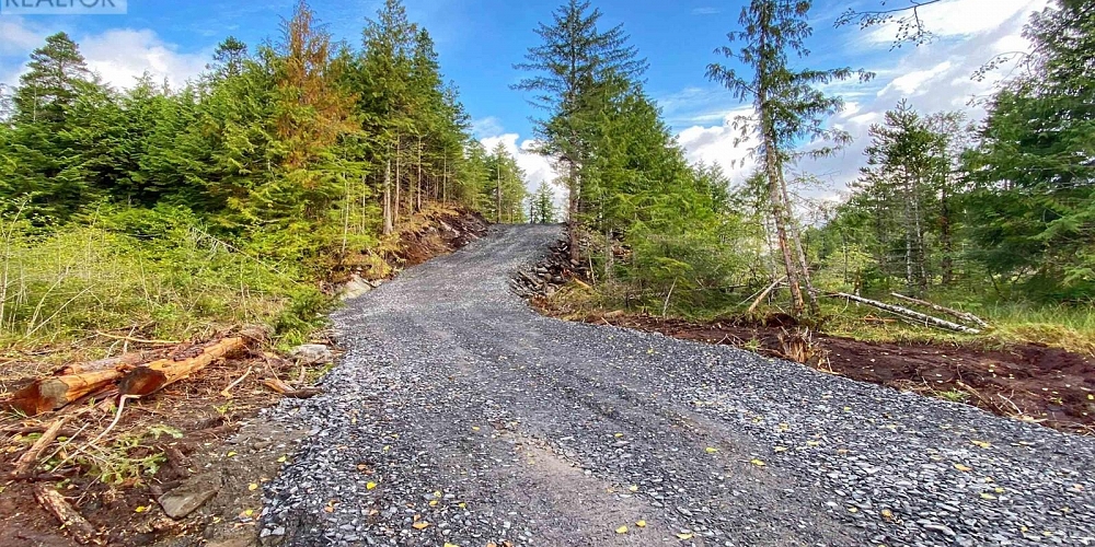 DL 972 16 HIGHWAY Port Edward Photo 29 DL 972 16 HIGHWAY Port Edward Photo 29